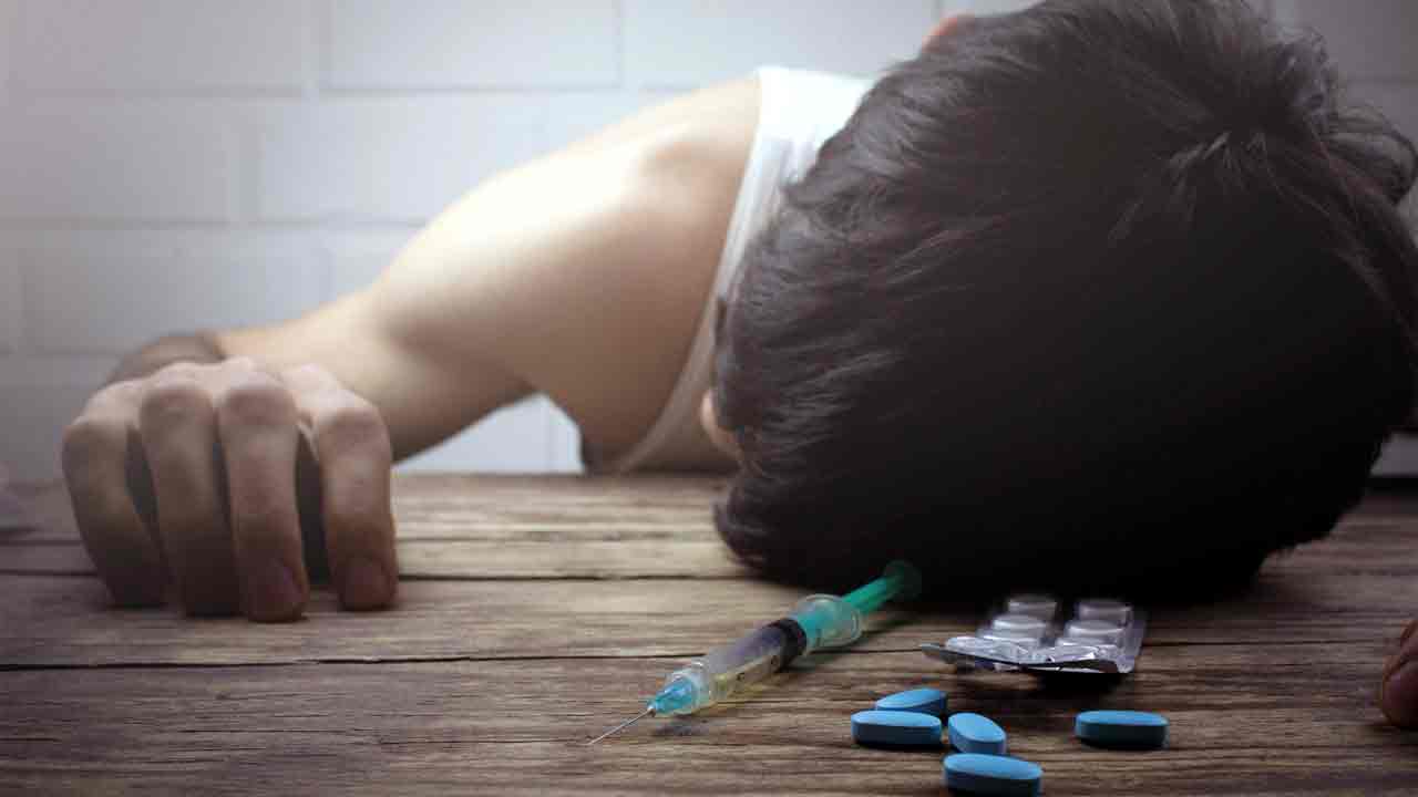 Drugs Overdose | డ్రగ్స్‌ మోతాదు మీరితే మరణం!
