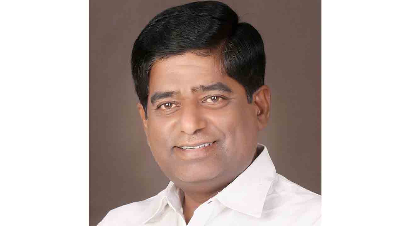 జ‌ల‌వ‌న‌రుల అభివృద్ధి సంస్థ చైర్మ‌న్ వీ ప్ర‌కాశ్ ప‌ద‌వీ కాలం పొడిగింపు