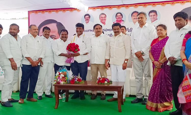 మెట్టు శ్రీనివాస్‌ ప్రమాణ స్వీకారోత్సవానికి ప్రముఖుల హాజరు