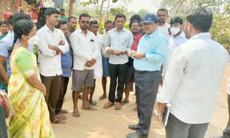 అభివృద్ధి పనుల్లో పారదర్శకత పాటించాలి