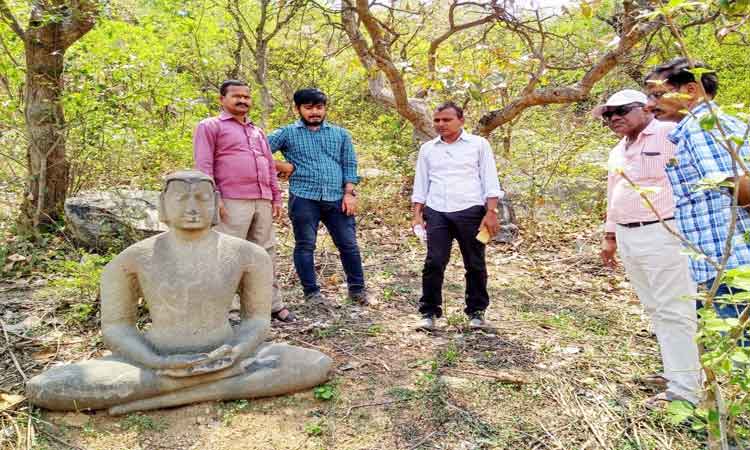 చరిత్ర పరిశోధకులకు శాశ్వత వేదిక