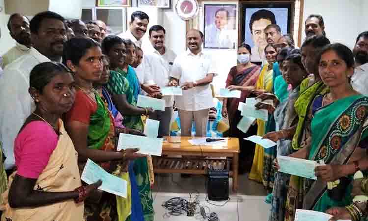 సంక్షేమంలో తెలంగాణ మొదటి స్థానం