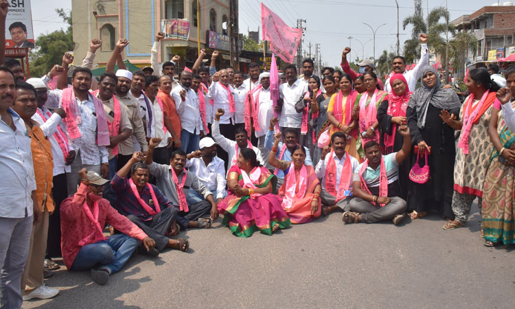 కేంద్రం ధాన్యం కొనుగోలు చేయాల్సిందే..