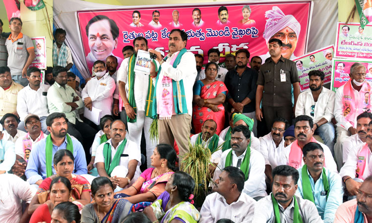 ధాన్యం కొనేదాక పోరుబాటే..