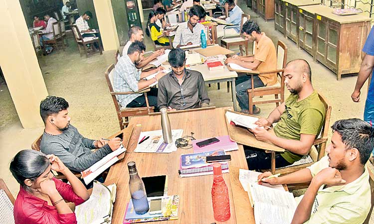 ఉద్యోగాల జాతర షురూ..