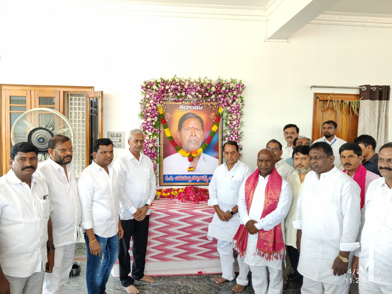 ఆపత్కాలంలో అండగా సీఎంఆర్‌ఎఫ్‌ : మంత్రి నిరంజన్‌ రెడ్డి