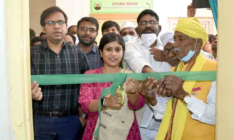 భావితరాలకు సంప్రదాయాలు అందించాలి