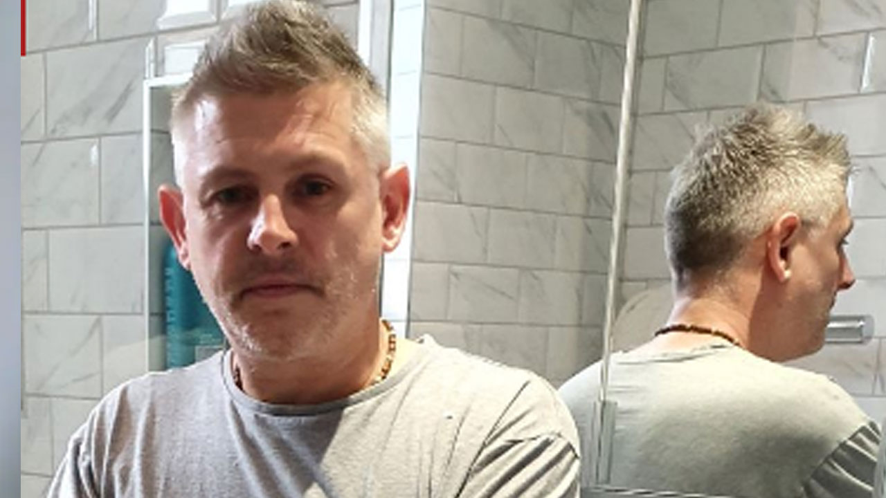 సాధార‌ణ ప్లంబ‌ర్‌.. ప‌ని చేస్తూ ఓ పాట పాడాడు అంతే… ద‌శ తిరిగిపోయింది..