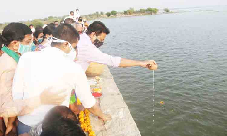 మానేరుకు జల ‘వసంతం’