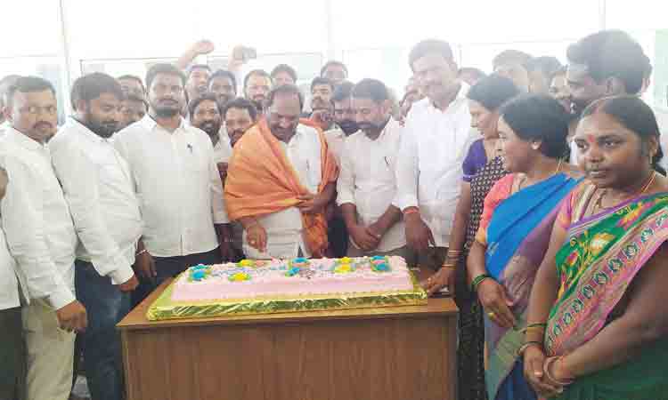 ప్రజా సేవ.. ప్రగతి తోవ