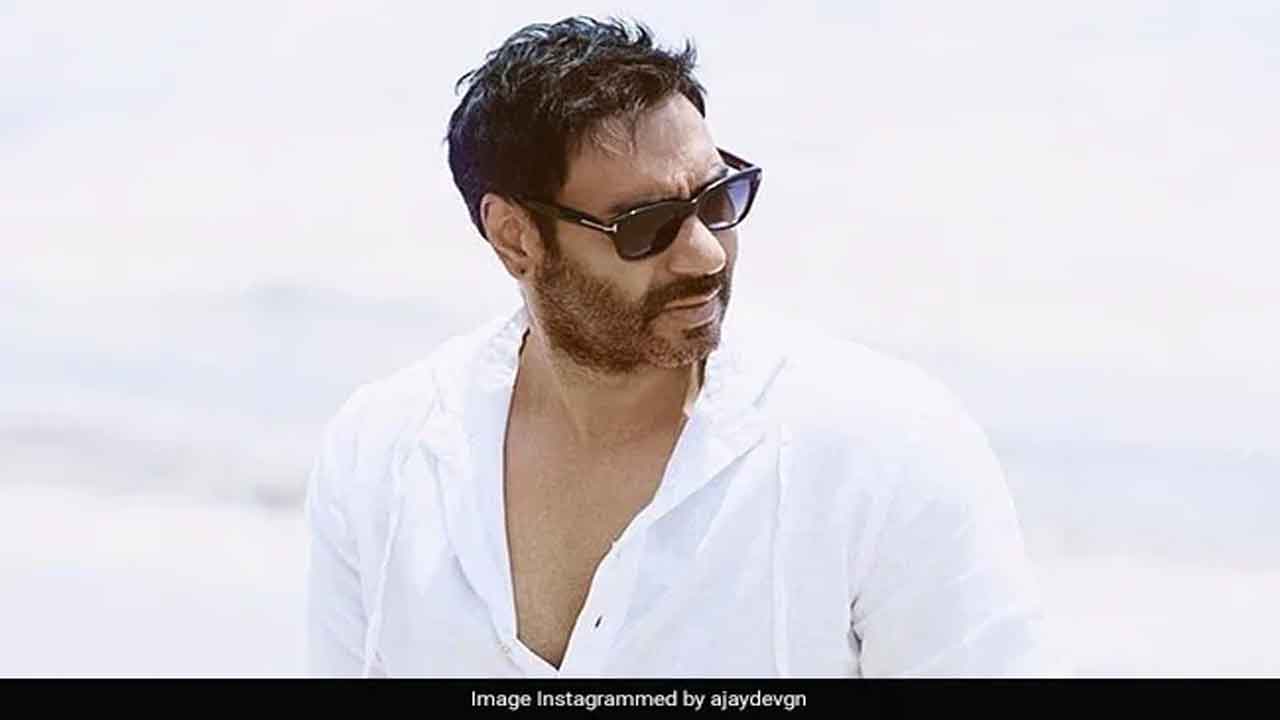 అజ‌య్ దేవ‌గ‌న్‌పై విరుచుకుప‌డ్డ క‌ర్నాట‌క మాజీ సీఎంలు