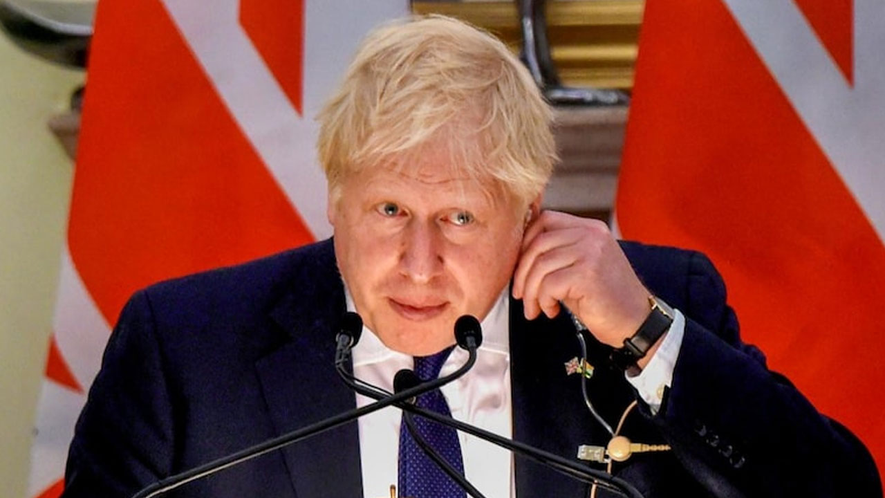 Boris Johnson on WFH | వ‌ర్క్ ఫ్రం హోంపై బోరిస్ జాన్స‌న్ సంచ‌ల‌నం!