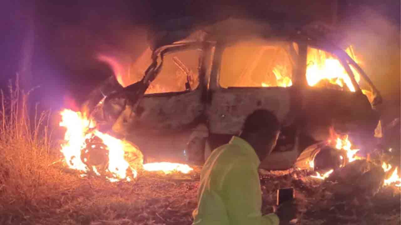 Crime news | పంట పొలాల్లోకి దూసుకెళ్లిన కారు..