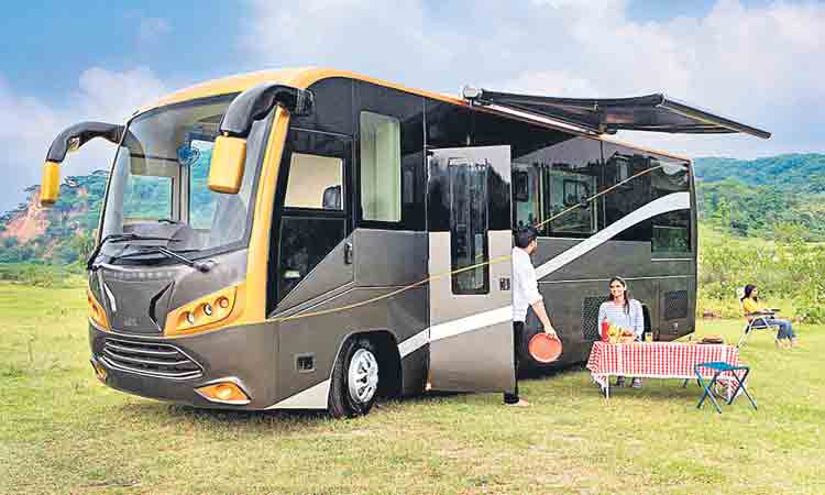 క్యారవాన్‌లో.. వేసవి విహారం