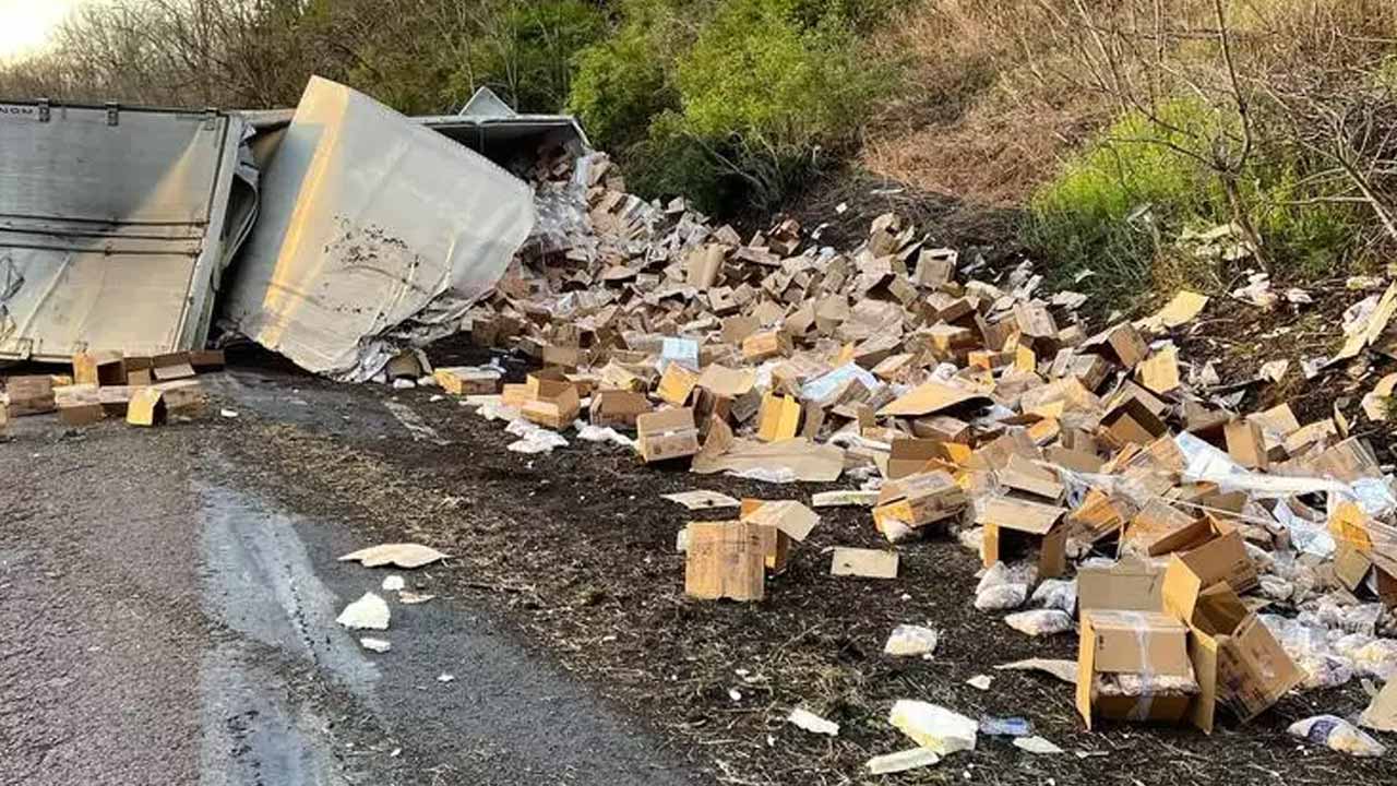 Viral photo: చికెన్ న‌గ్గెట్స్ వ‌ల్ల రోడ్డు మొత్తం బ్లాక్ అయింది!! ఎలాగంటే?