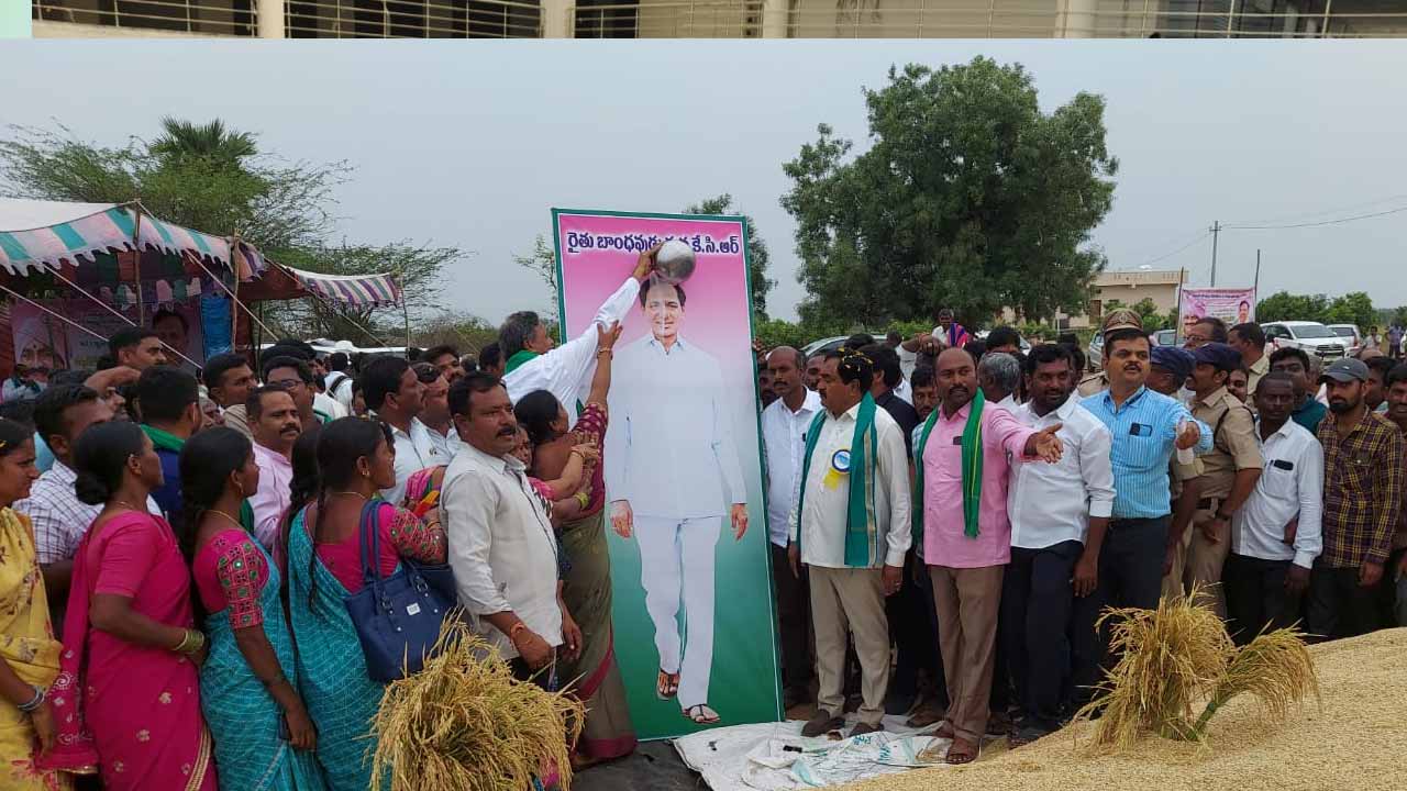 బీజేపీ నాయకులు చేతకాని దద్దమ్మలు: మంత్రి ఎర్రబెల్లి దయాకర్రావు