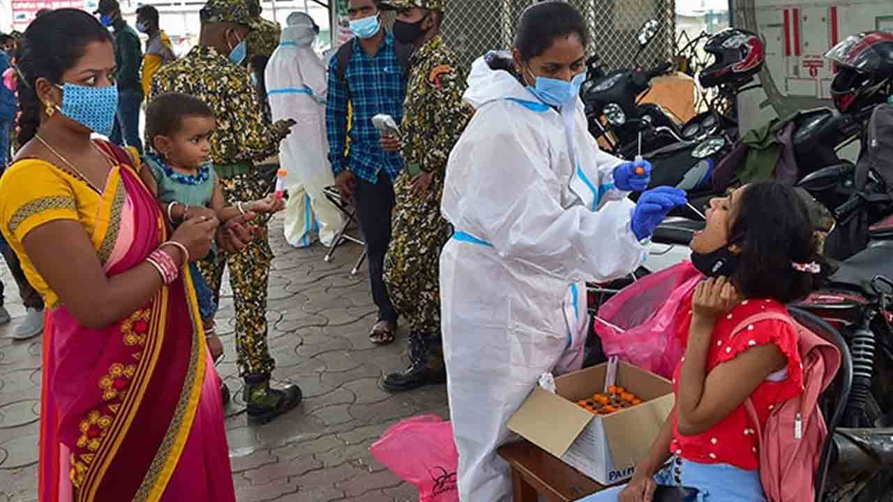 దేశంలో కొత్తగా 1033 కరోనా కేసులు