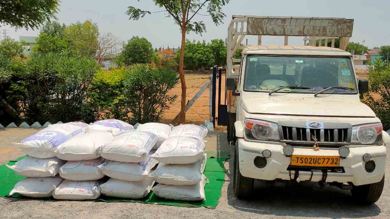 మంచిర్యాల జిల్లాలో 12 క్వింటాళ్ల నకిలీ పత్తి విత్తనాలు పట్టివేత