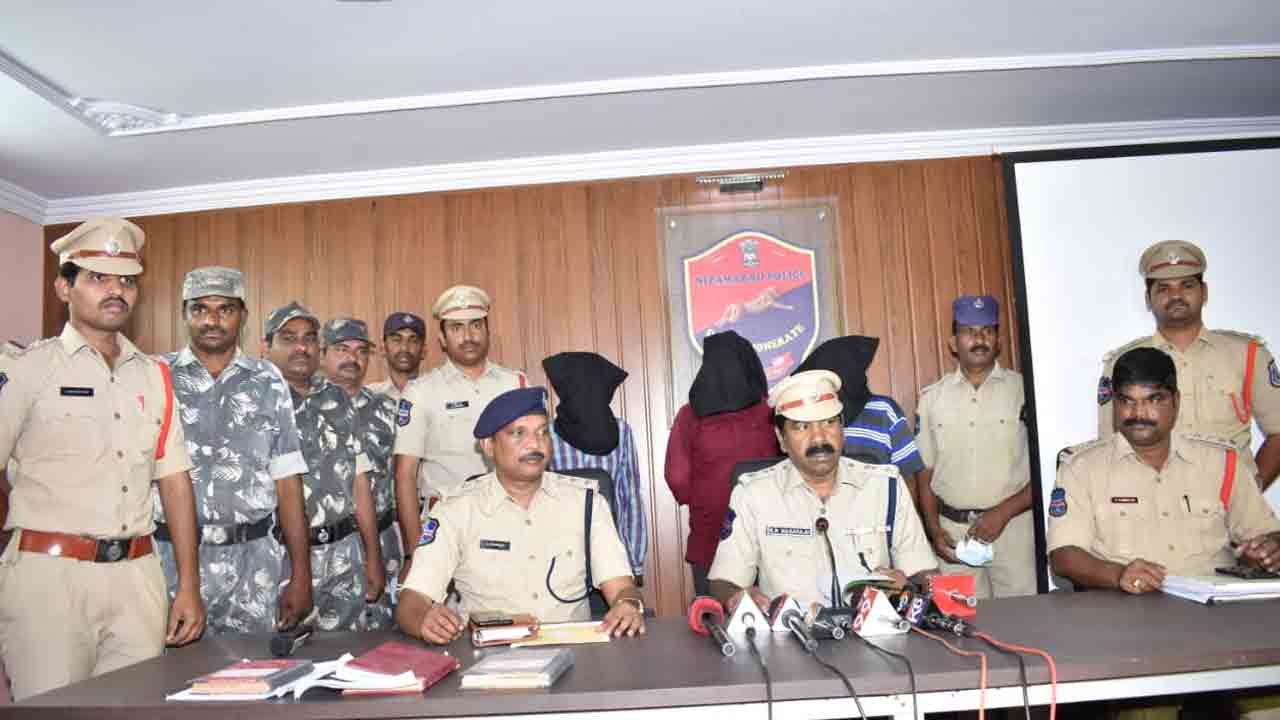 నిజామాబాద్‌ జిల్లాలో ముగ్గురు మావోయిస్టుల అరెస్ట్‌