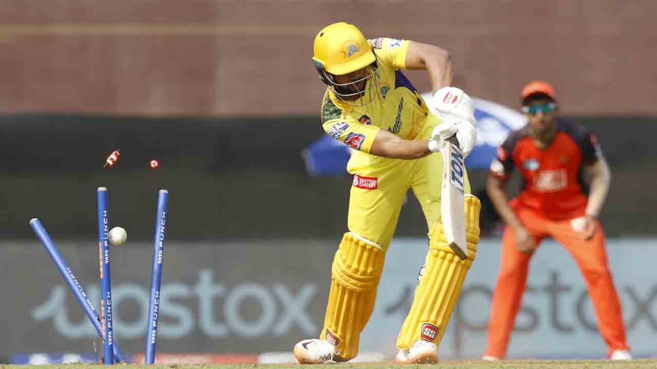 CSK vs SRH | రెండు వికెట్లు కోల్పోయిన చెన్నై.. ఓపెనర్లిద్దరూ అవుట్