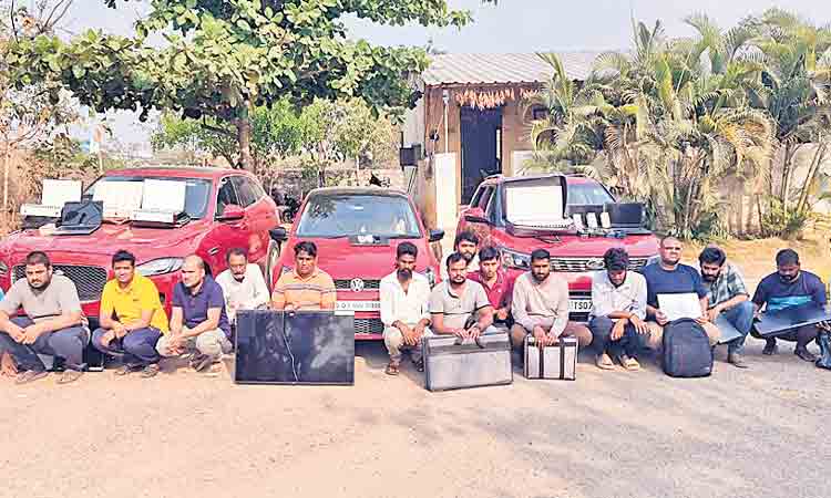 ఐపీఎల్‌ బెట్టింగ్.. గెలిస్తే దోస్తులతో పార్టీలు ఓడితే ఇంట్లో పంచాయితీలు