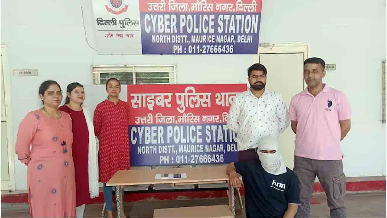 విద్యార్ధినిని వేధిస్తున్న రైల్వే ఉద్యోగి అరెస్ట్