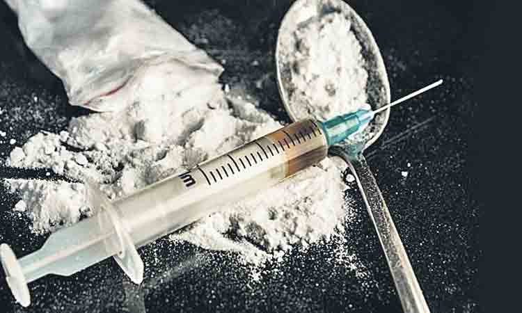 డ్ర‌గ్స్ తీసుకుంటే ఉద్యోగం మటాష్‌.. ఇప్పటికే 13 మందిని తొలగించిన ఐటీ సంస్థలు