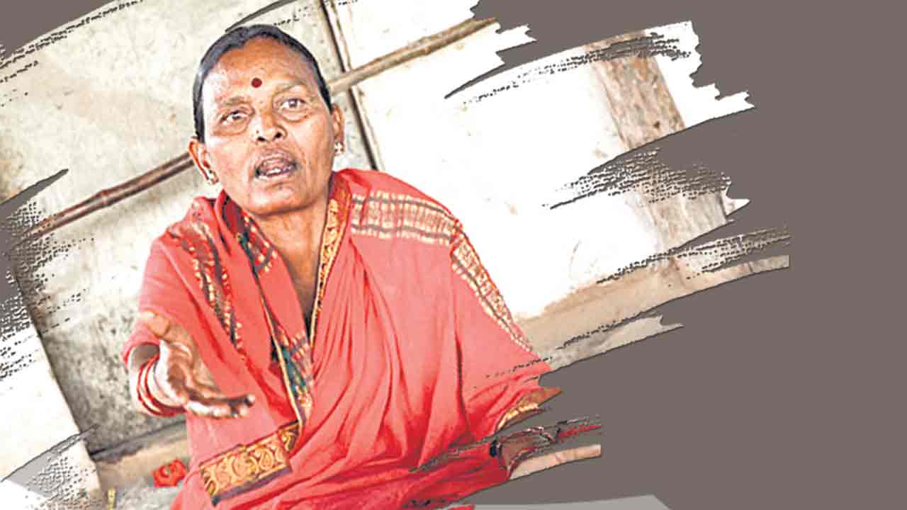 Thoti Tribes | గోండుల ఇండ్లల్లో పెండ్ల‌యినా.. చావైనా.. వీళ్లు రావాల్సిందే !!