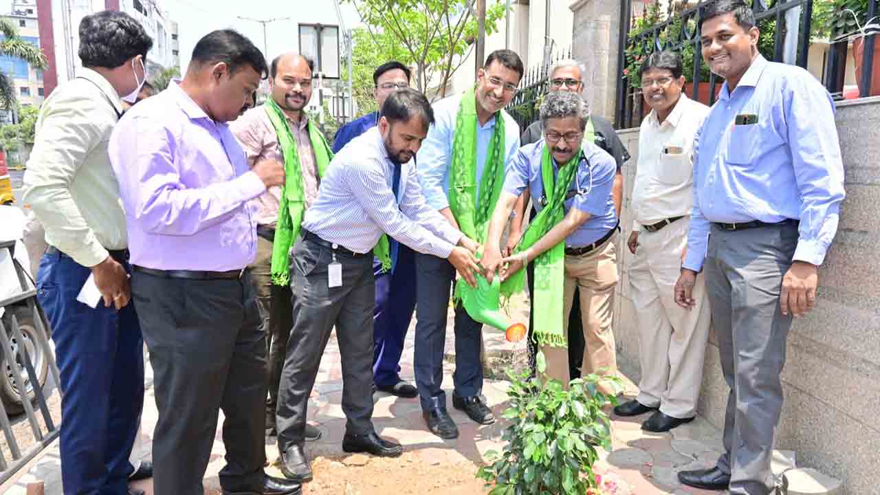 Green India Challenge  | మొక్కలు నాటిన కేర్ హాస్పిటల్ వైద్య బృందం