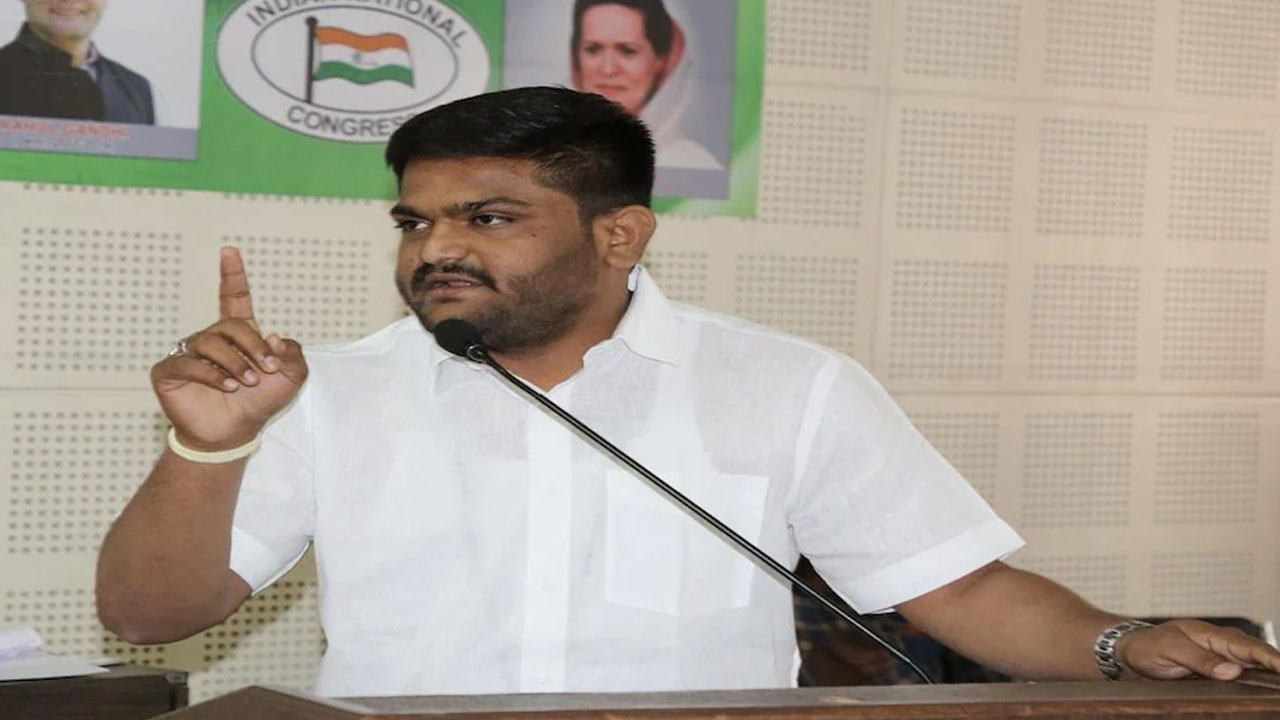 హ‌ఠాత్తుగా హిందుత్వ బాణిని ఎత్తుకున్న హార్థిక్‌ ప‌టేల్‌… కాంగ్రెస్‌కు గుడ్‌బై?
