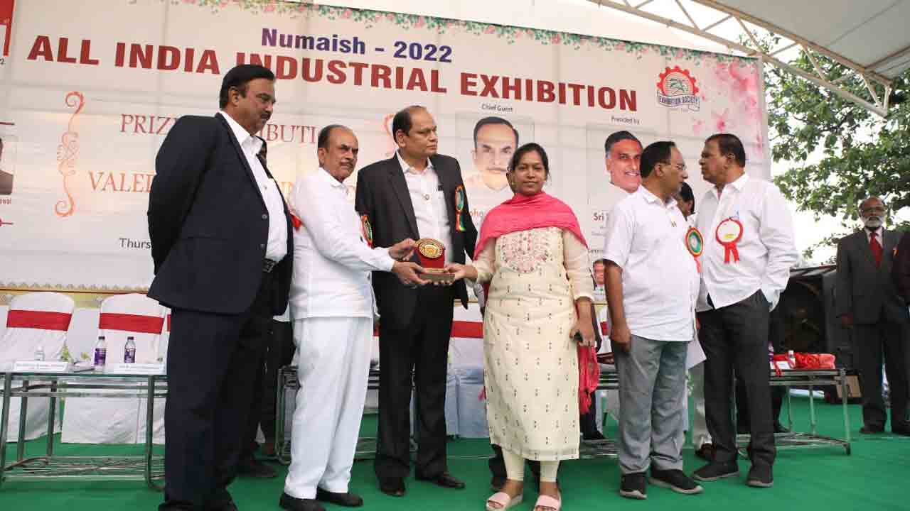 All India Industrial Exhibition : తెలంగాణ అటవీ శాఖకు ప్రథమ బహుమతి