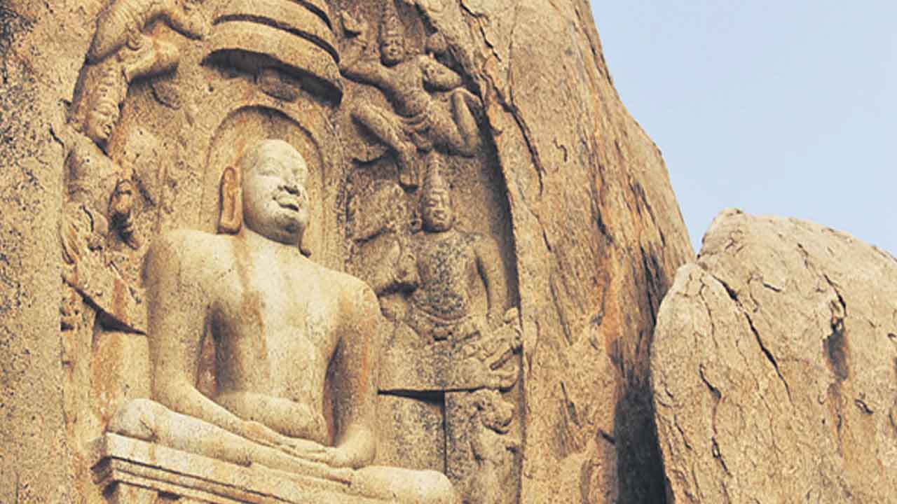 ఇక్షాకుల కాలంలో మత పరిస్థితులు ఎలా ఉండేవి?