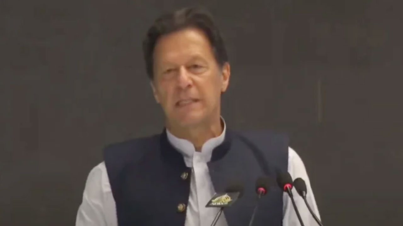 తాను ర‌ష్యా ప‌ర్య‌ట‌న‌కు వెళ్ల‌డం వ‌ల్లే అమెరికాకు కోపం : ఇమ్రాన్ మ‌ళ్లీ సంచ‌ల‌న వ్యాఖ్య‌లు