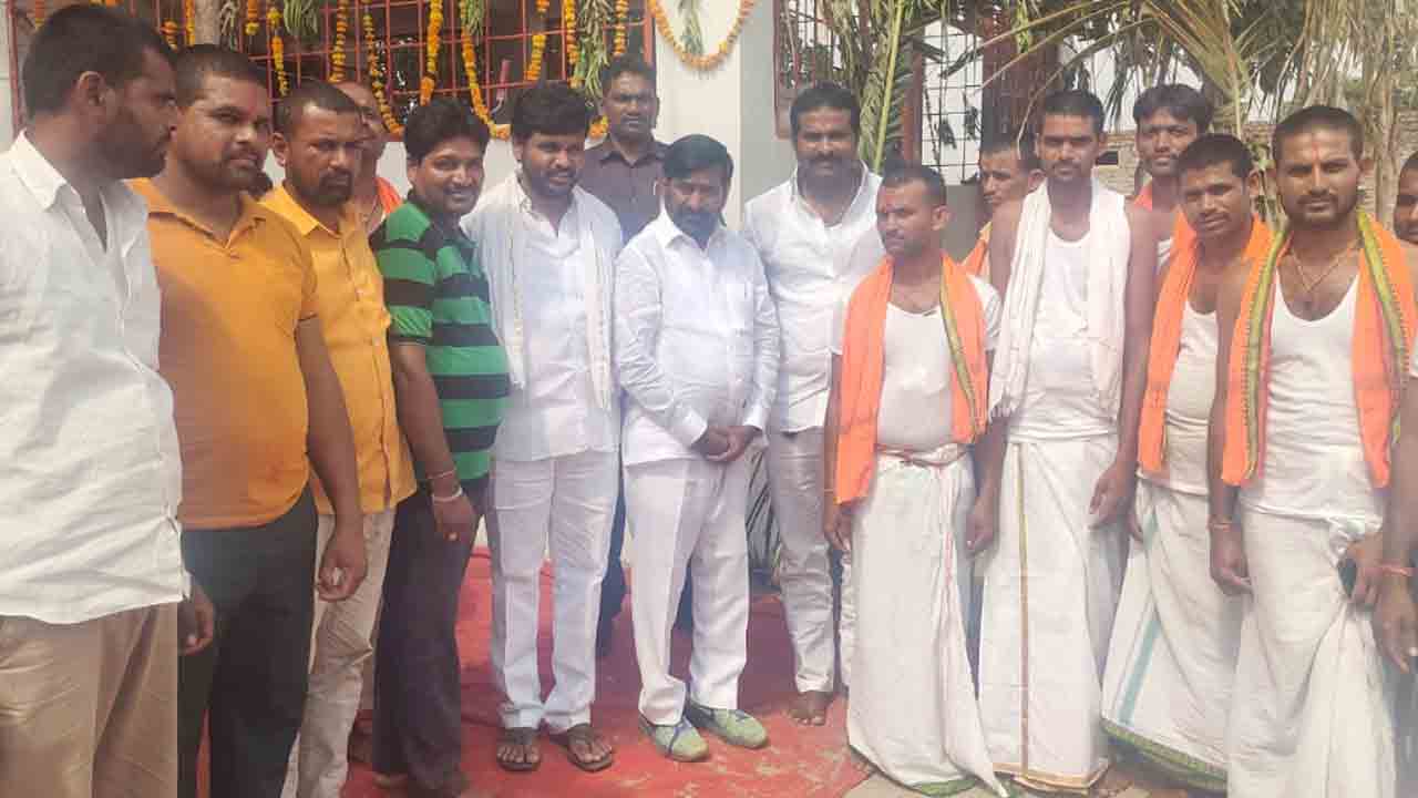దేవాలయాల అభివృద్ధికి ప్రభుత్వం కృషి : మంత్రి జగదీశ్‌రెడ్డి