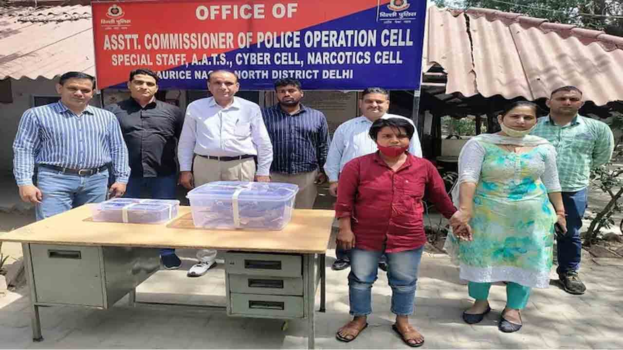 రూ . కోటికి పైగా విలువైన జింక కొమ్ముల‌తో ప‌ట్టుబడిన మ‌హిళ‌!