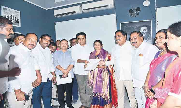 ఉత్తమ సేవలకు జాతీయ పురస్కారాలు