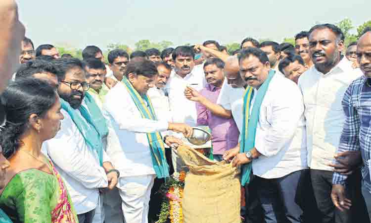 బాయిల్డ్‌రైస్‌ డిమాండ్‌ అంచనాలో కేంద్రం విఫలం