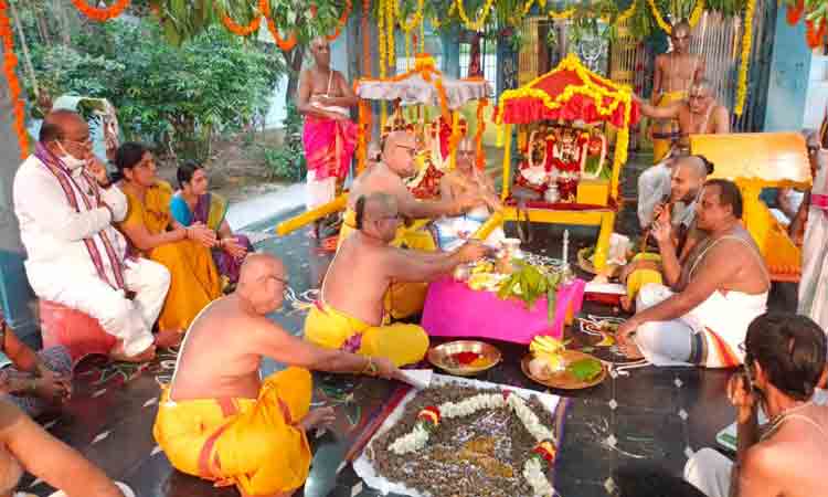 రాములోరి కల్యాణానికి సర్వం సిద్ధం