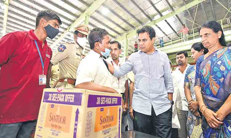 స్థానికులకే ఉద్యోగాలు