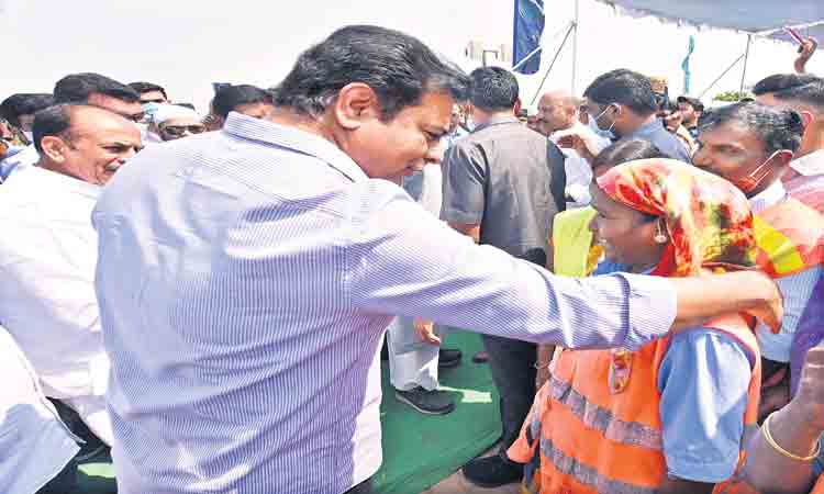 సరికొత్తగా పాతబస్తీ