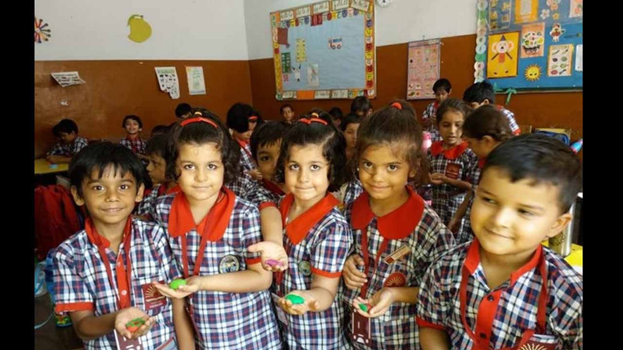 కేంద్రీయ విద్యాల‌యాల్లో ఒక‌టో త‌ర‌గ‌తి ప్ర‌వేశాల‌కు ద‌ర‌ఖాస్తు తేదీ పొడిగింపు