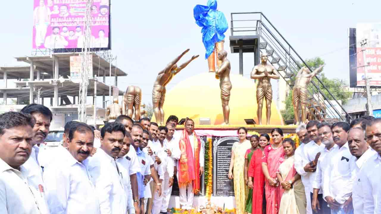 అభివృద్ధి, సంక్షేమంలో తెలంగాణ నెంబర్‌ వన్‌ : మంత్రి మల్లారెడ్డి