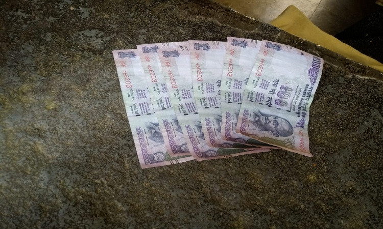 మార్కెట్‌లో నకిలీ కరెన్సీ చెలామణి