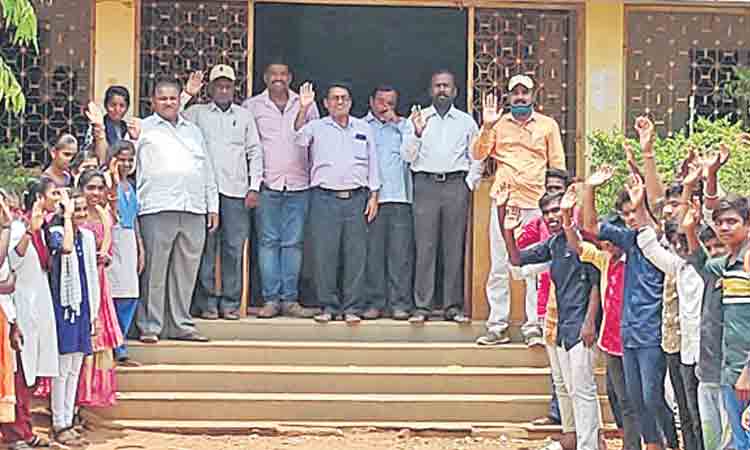 సెలవులొచ్చేశాయ్‌…!