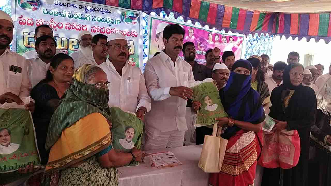 మైనార్టీల సంక్షేమానికి ప్రభుత్వం కృషి : ఎమ్మెల్యే శంకర్‌ నాయక్‌