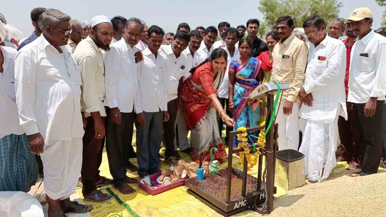 కర్షకుల పట్ల కనీస జ్ఞానం లేని బీజేపీ నేతలు : ఎమ్మెల్యే పద్మాదేవేందర్‌రెడ్డి