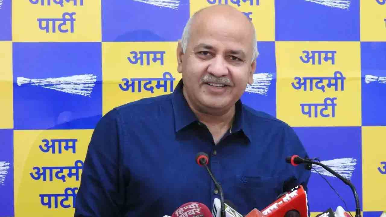 పార్టీ మారిన  అనూప్ కేస‌రిపై ఆప్ సంచ‌ల‌న వ్యాఖ్య‌లు : మ‌హిళ‌ల ప‌ట్ల అనూప్ నీచంగా వ్య‌వ‌హ‌రించాడు!