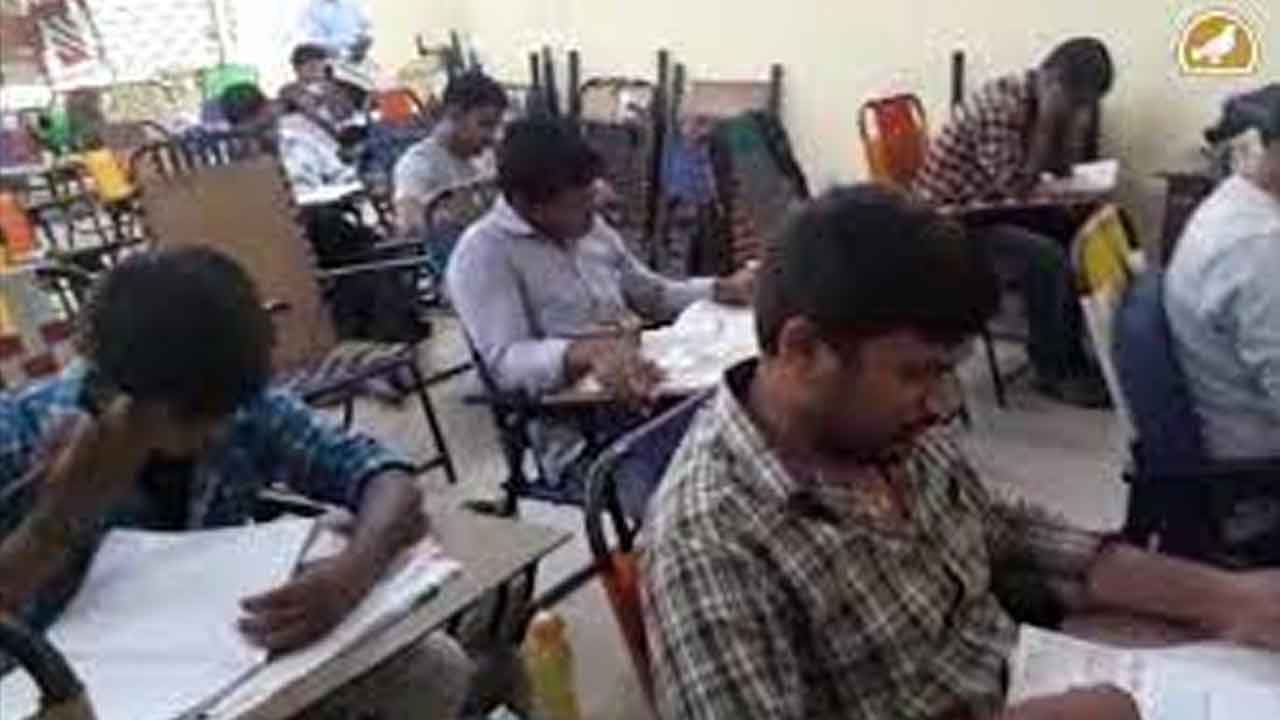 భారతదేశంలో బ్రిటిష్‌ రాజ్య స్థాపనకు పునాదివేసిన యుద్ధం ఏది?