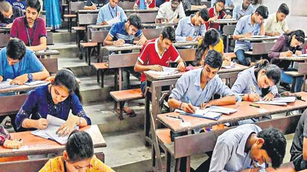 గురిపెడితే.. గ్రూప్స్‌ ఈజీనే!