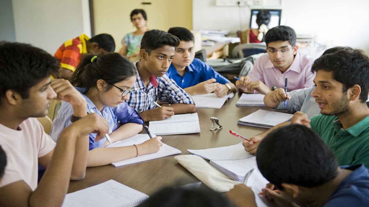 భాష ఇలా ఉంది అని వివరించే శాస్త్రం?